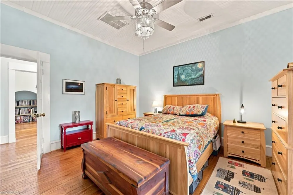306 Ninth Street Mebane, NC 27302