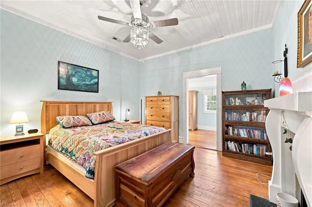 306 Ninth Street Mebane, NC 27302