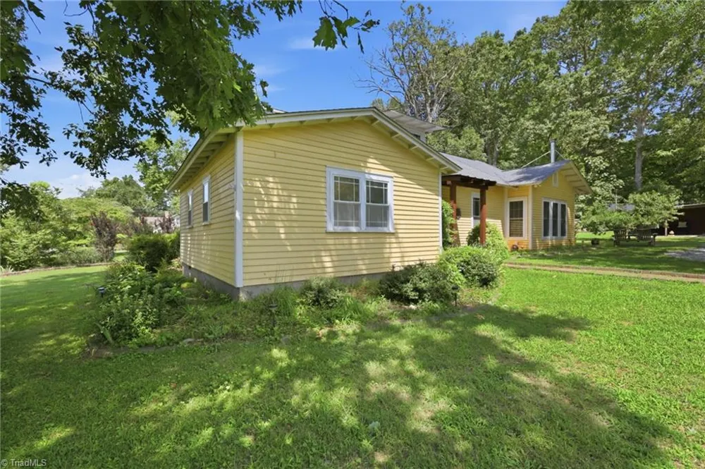 306 Ninth Street Mebane, NC 27302