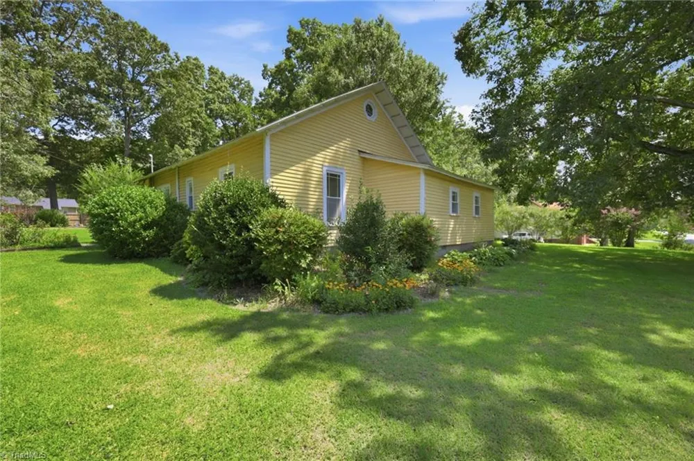 306 Ninth Street Mebane, NC 27302