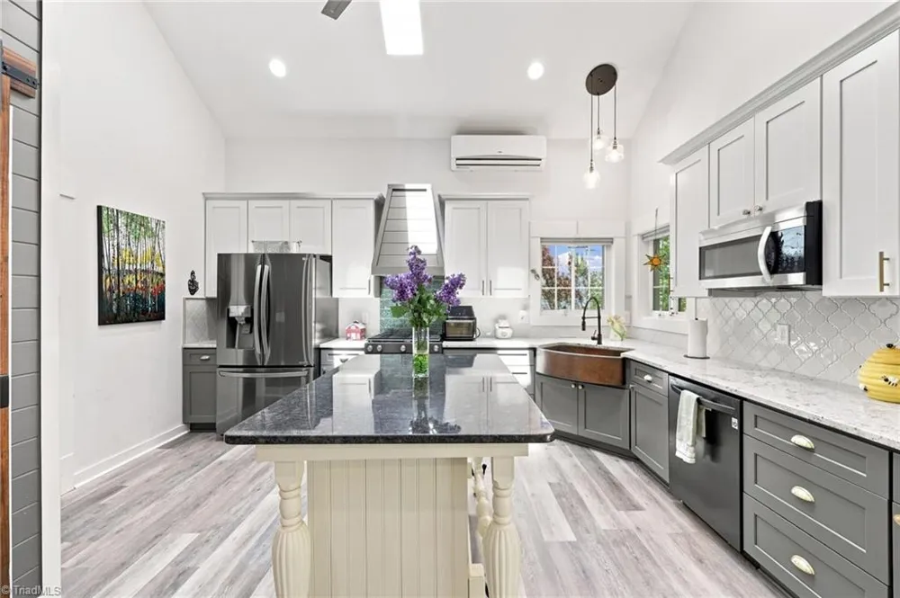 306 Ninth Street Mebane, NC 27302