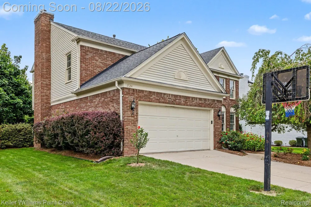 1724 Foresthill Drive Rochester Hills City, MI 48306
