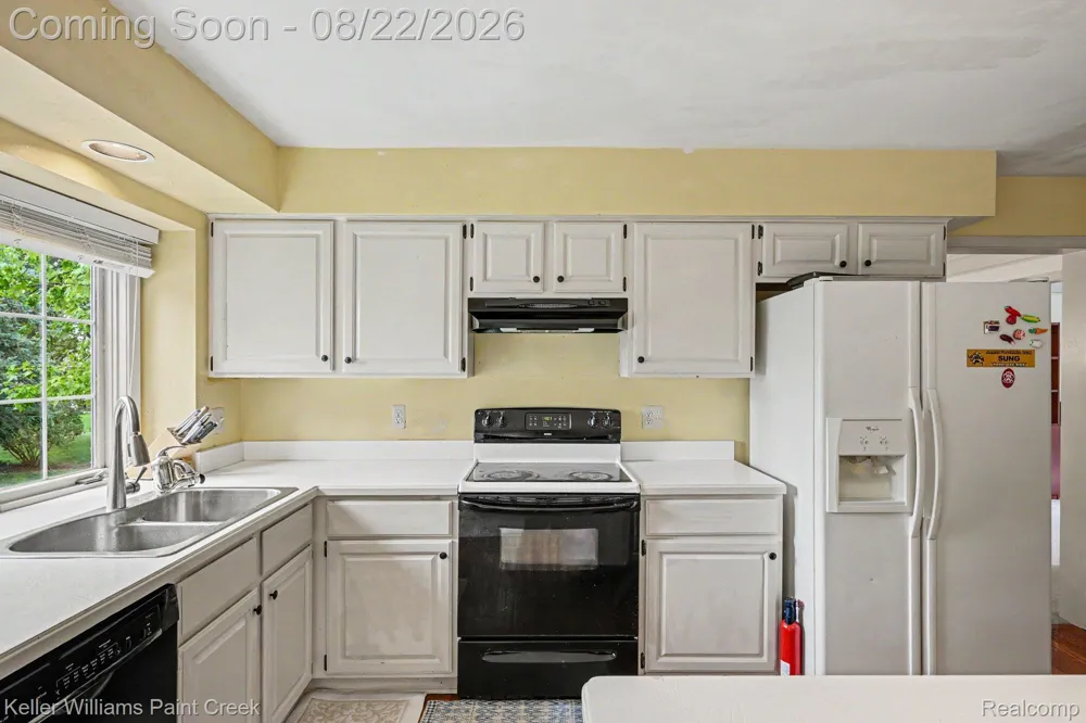 1724 Foresthill Drive Rochester Hills City, MI 48306