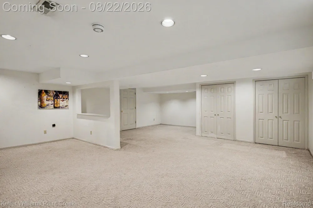 1724 Foresthill Drive Rochester Hills City, MI 48306