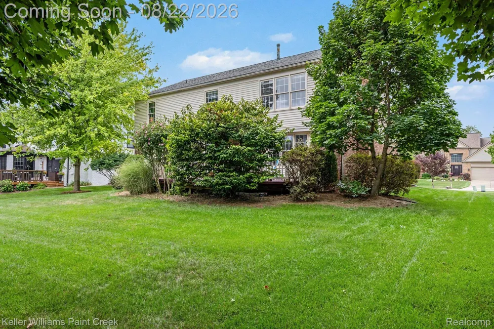 1724 Foresthill Drive Rochester Hills City, MI 48306