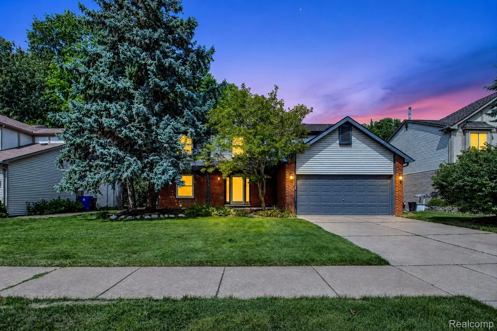 41926 Pocatello Drive Canton Charter Township, MI 48187