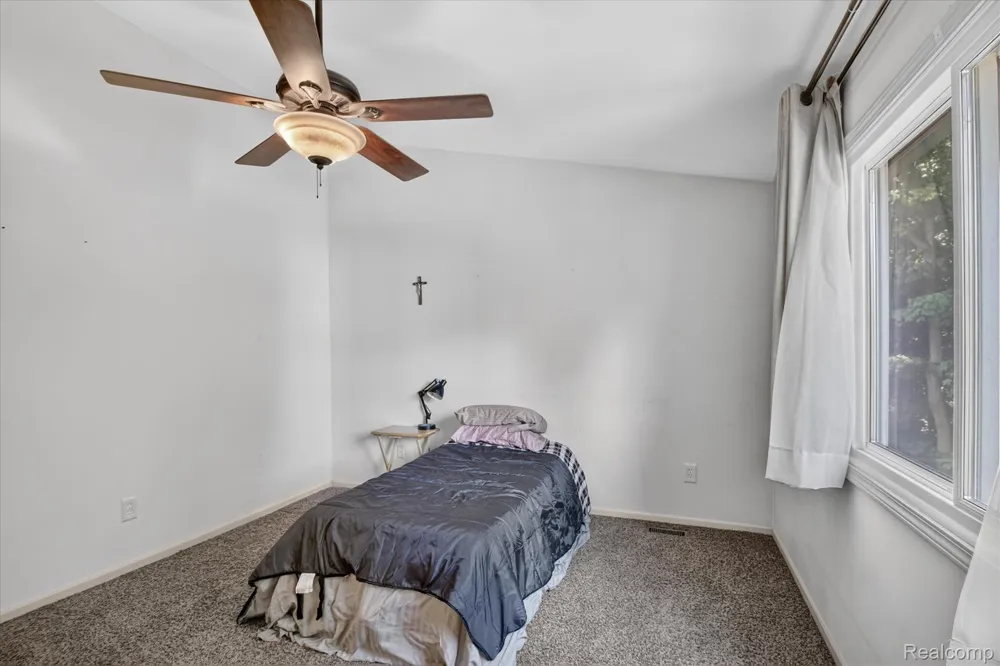 41926 Pocatello Drive Canton Charter Township, MI 48187