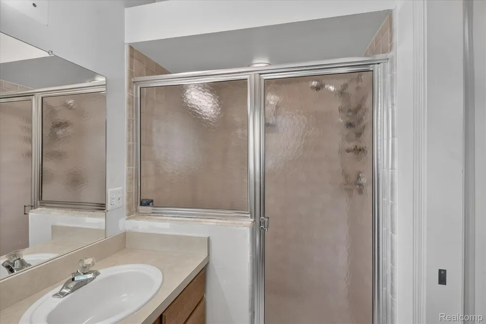 41926 Pocatello Drive Canton Charter Township, MI 48187