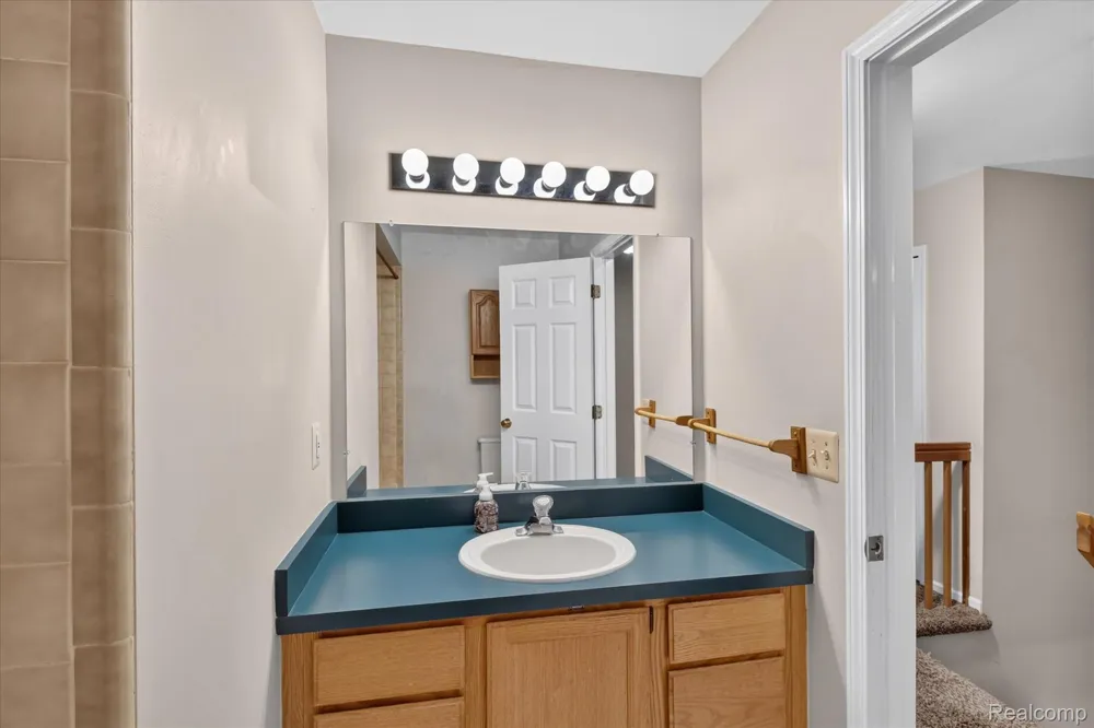 41926 Pocatello Drive Canton Charter Township, MI 48187