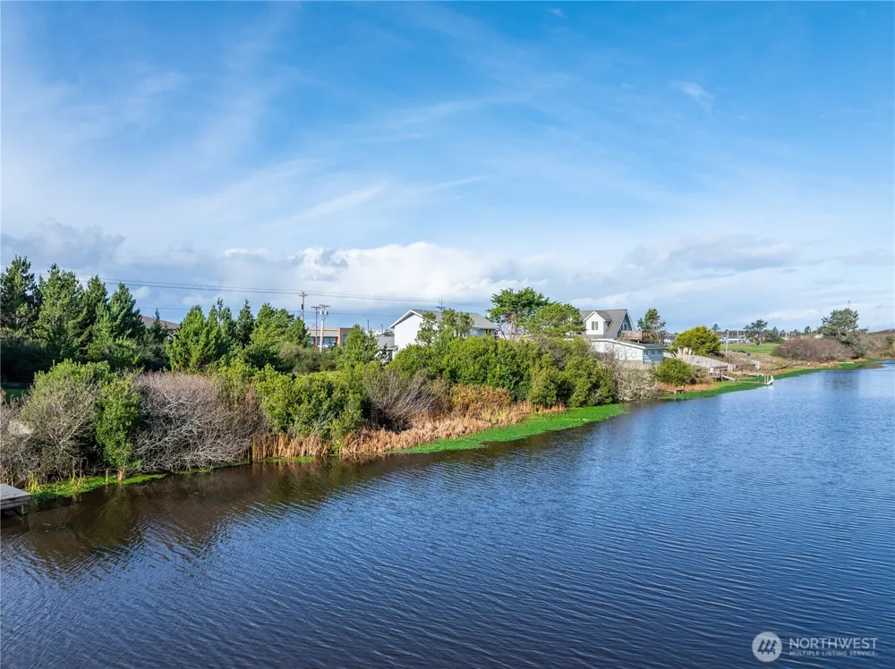 564 Point Brown Avenue NE Ocean Shores, WA 98569