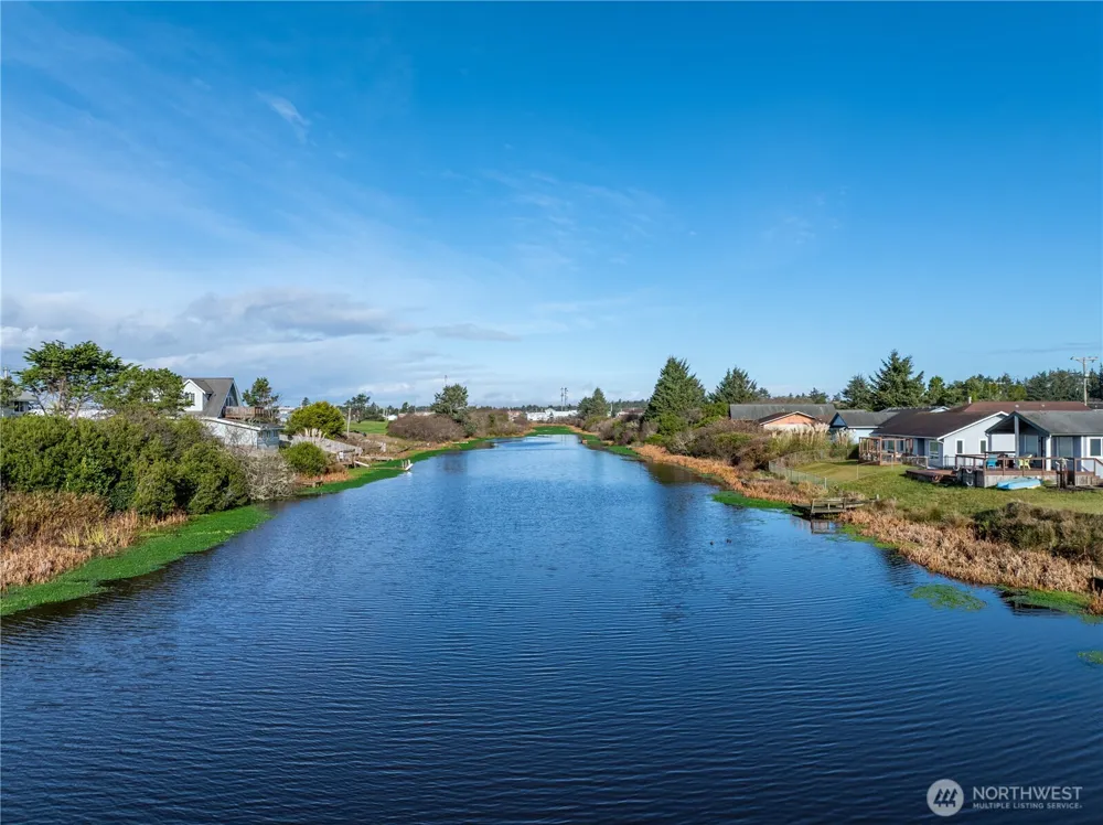 564 Point Brown Avenue NE Ocean Shores, WA 98569