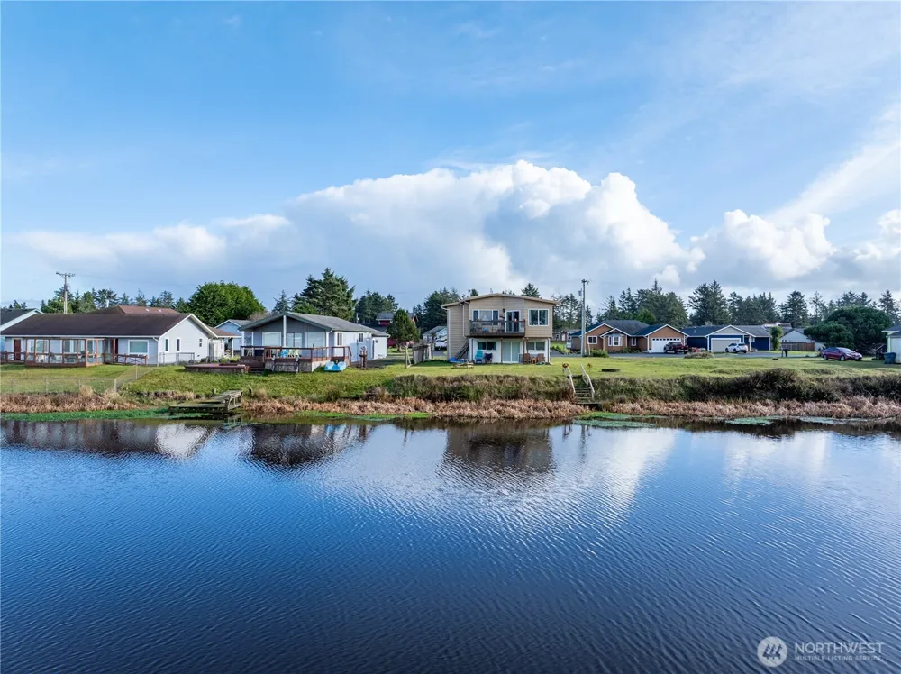 564 Point Brown Avenue NE Ocean Shores, WA 98569