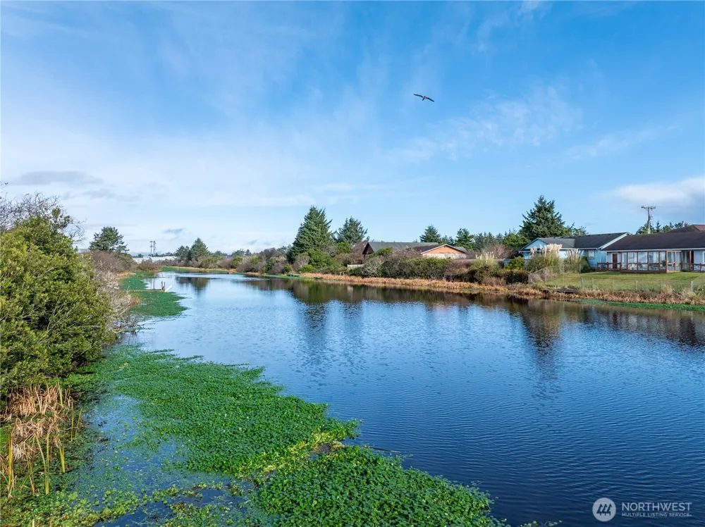 564 Point Brown Avenue NE Ocean Shores, WA 98569