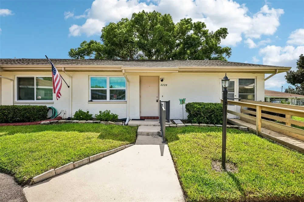 2224 GRENADIER DRIVE Sun City Center, FL 33573