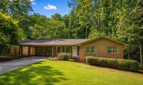 702 Highview Drive SE