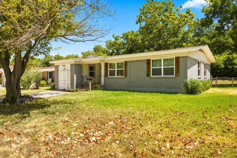 726 Carrier Parkway