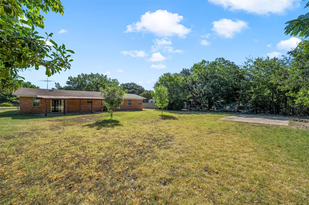 316 Cranbrook Drive Woodway, TX 76712
