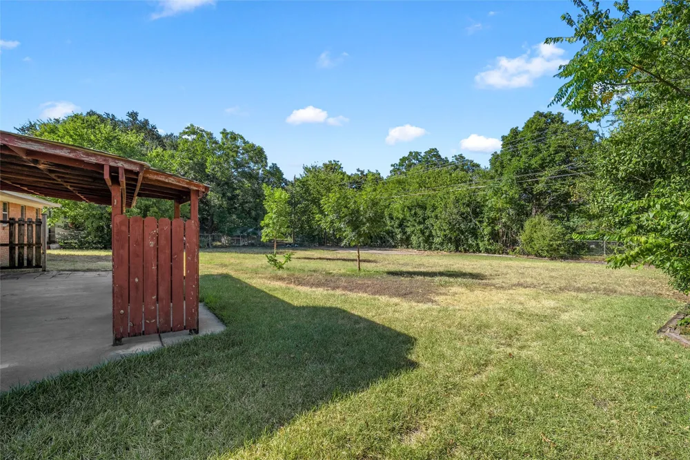 316 Cranbrook Drive Woodway, TX 76712