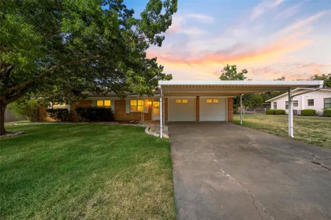 316 Cranbrook Drive