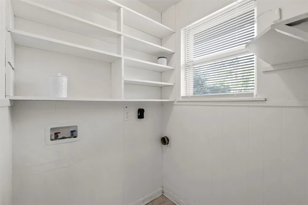 316 Cranbrook Drive Woodway, TX 76712