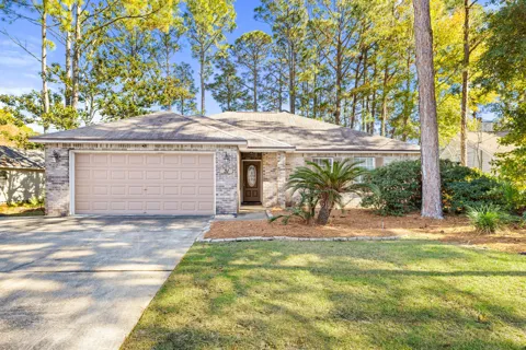 31 Bay Walk Court