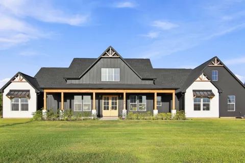 1144 Allie Lane