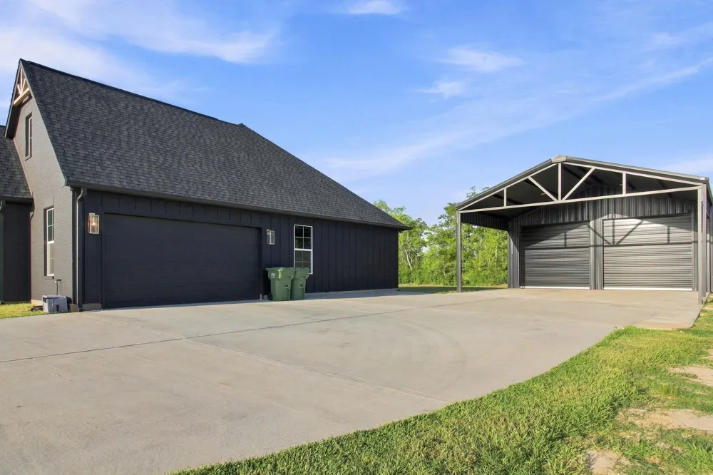1144 Allie Lane Dayton, TX 77535