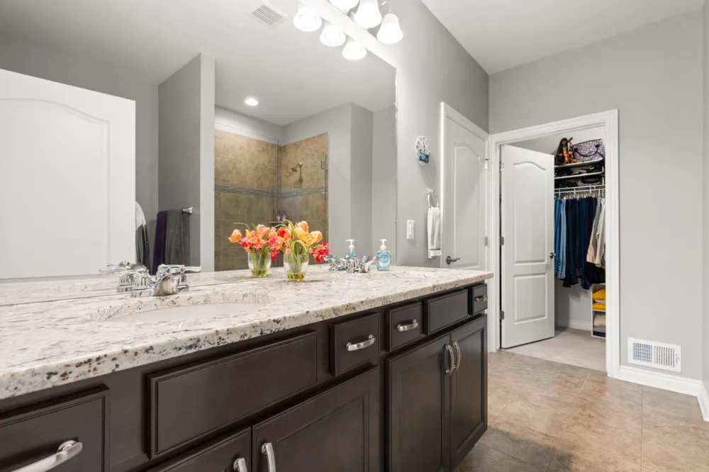 568 Ivyland Street Ann Arbor, MI 48108