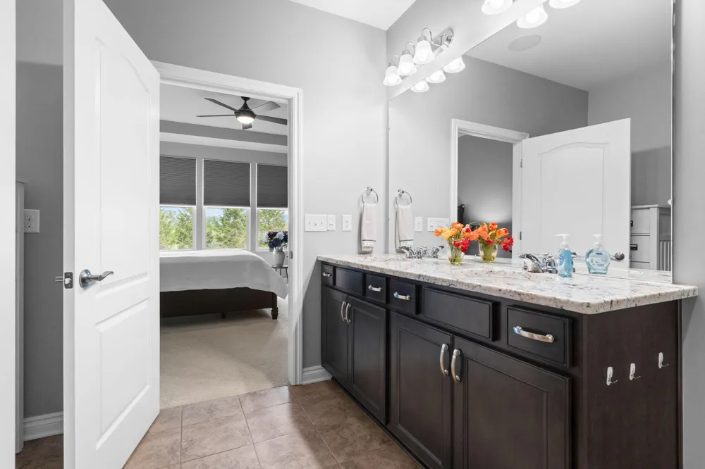 568 Ivyland Street Ann Arbor, MI 48108