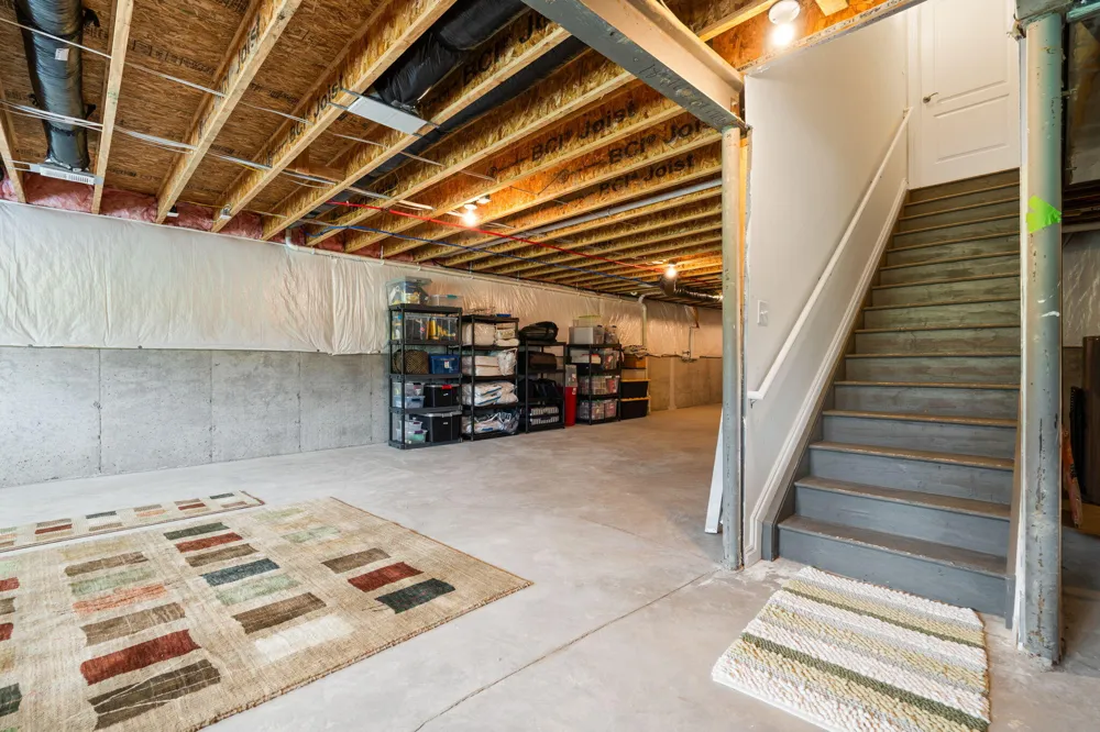 568 Ivyland Street Ann Arbor, MI 48108