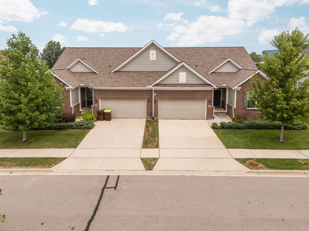 568 Ivyland Street Ann Arbor, MI 48108