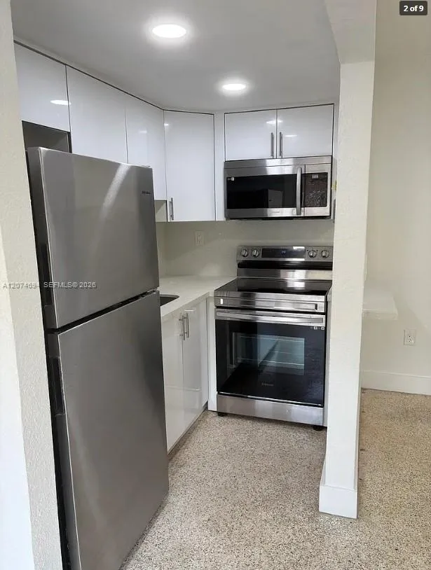 1811 NW 19th Ter #8 Miami, FL 33125