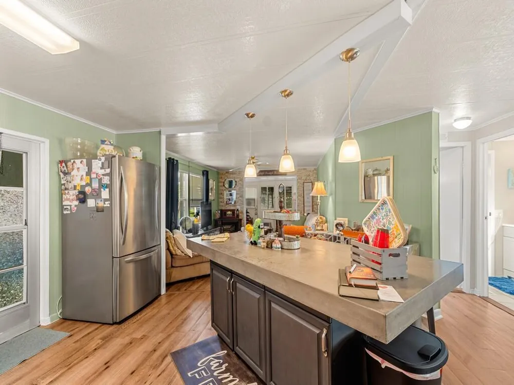 385 NE Jade Circle Jensen Beach, FL 34957