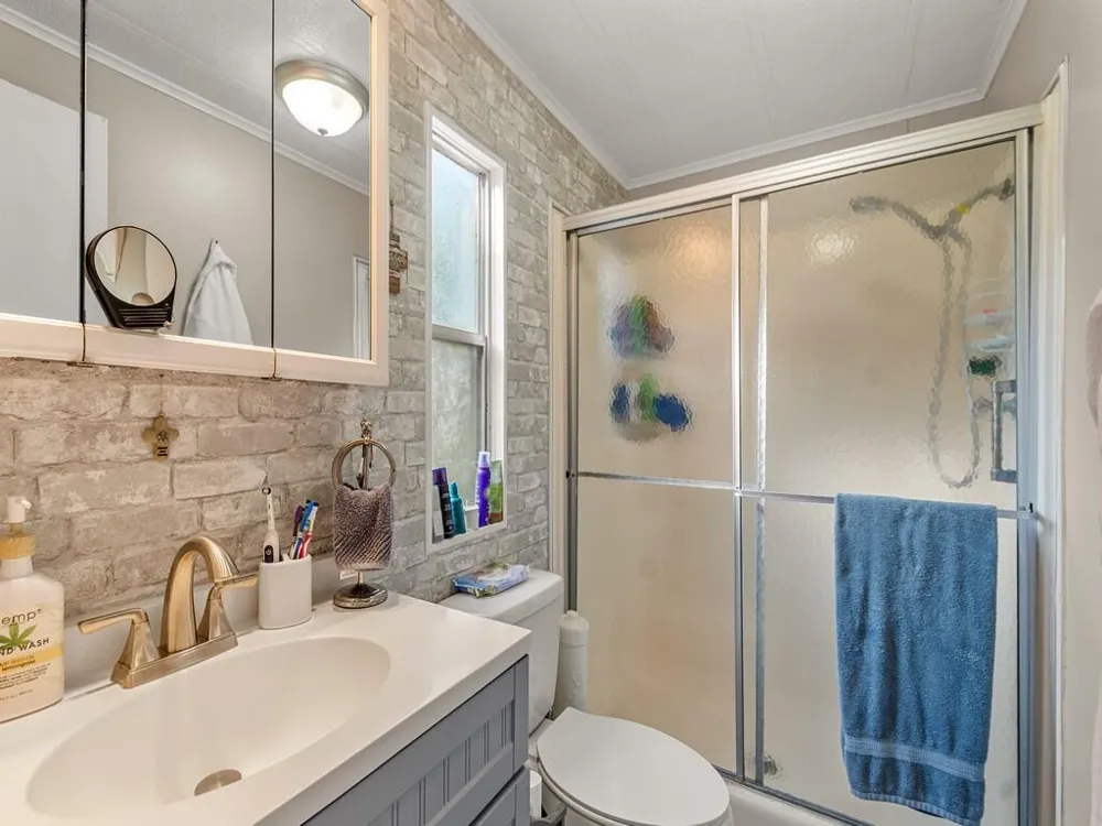 385 NE Jade Circle Jensen Beach, FL 34957