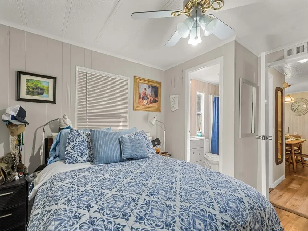 385 NE Jade Circle Jensen Beach, FL 34957