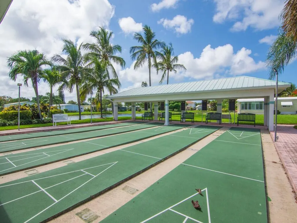 385 NE Jade Circle Jensen Beach, FL 34957