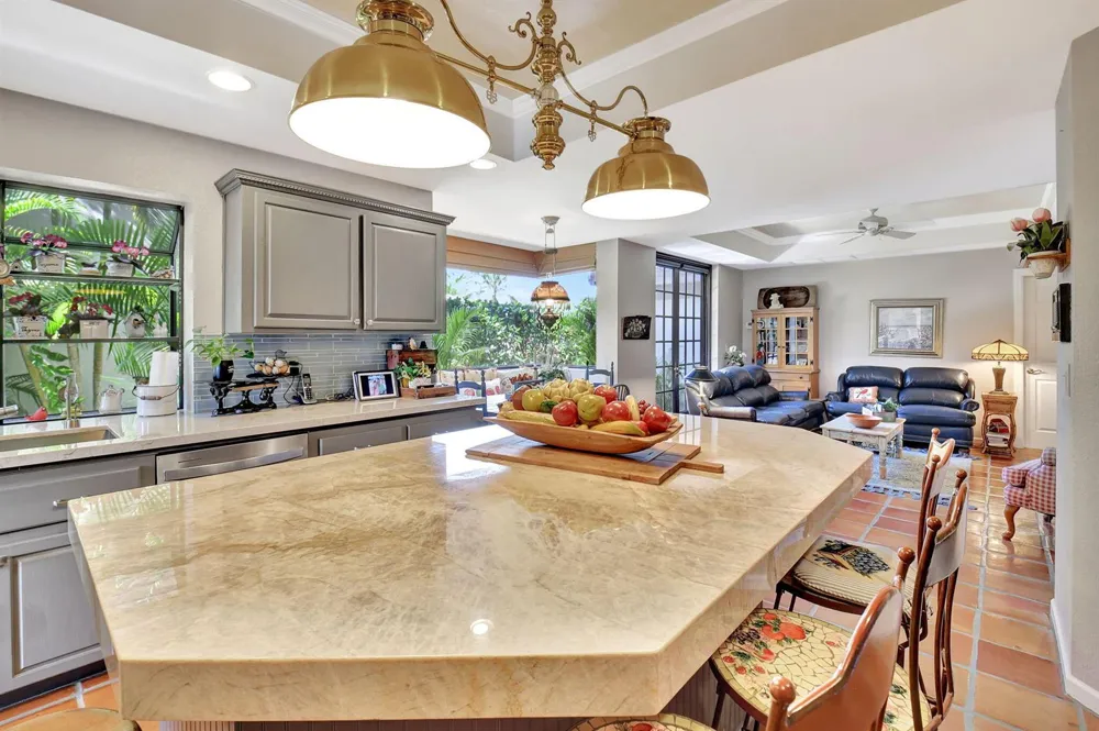 2286 NW 60th Street Boca Raton, FL 33496