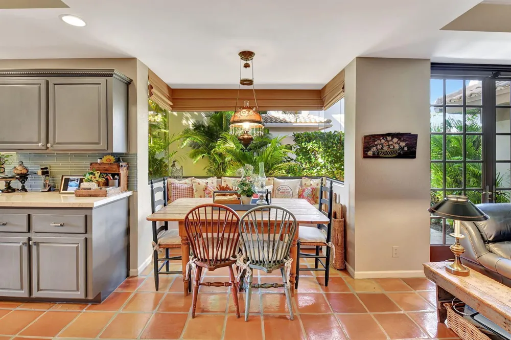 2286 NW 60th Street Boca Raton, FL 33496