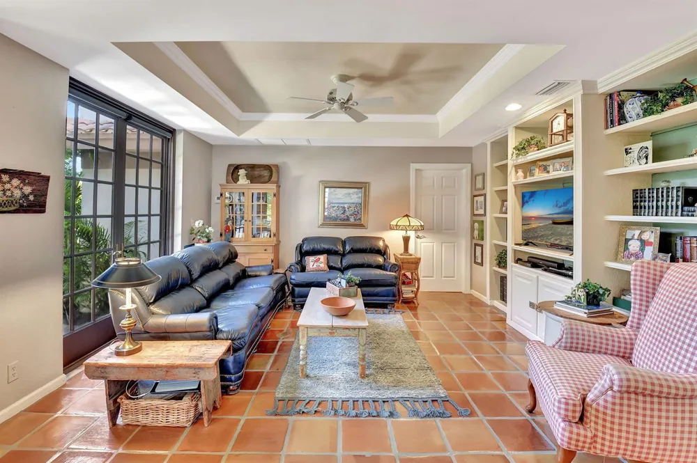 2286 NW 60th Street Boca Raton, FL 33496
