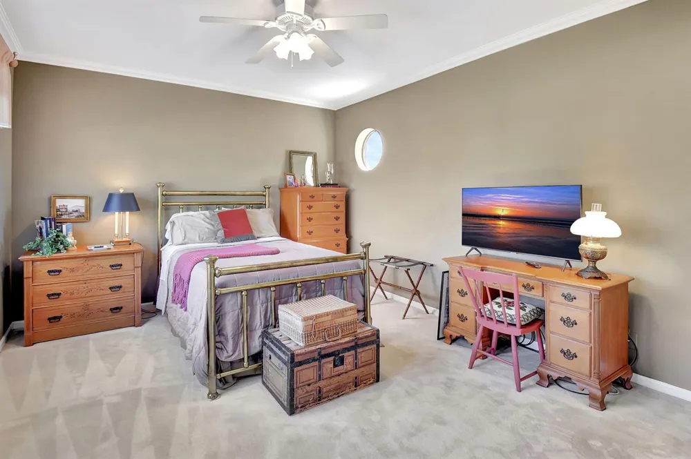 2286 NW 60th Street Boca Raton, FL 33496