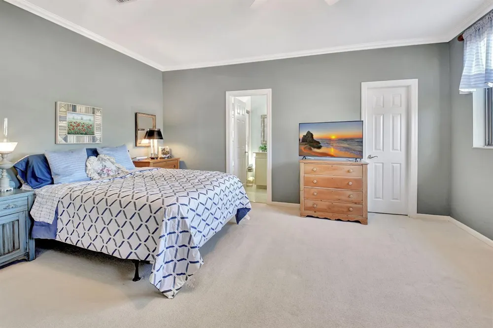 2286 NW 60th Street Boca Raton, FL 33496