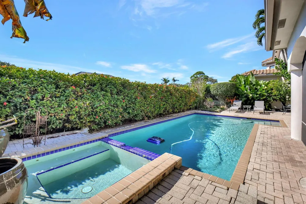 2286 NW 60th Street Boca Raton, FL 33496