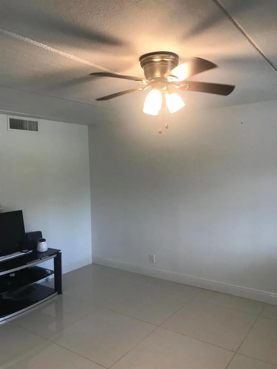 2000 SPRINGDALE BOULEVARD #210 Palm Springs, FL 33461