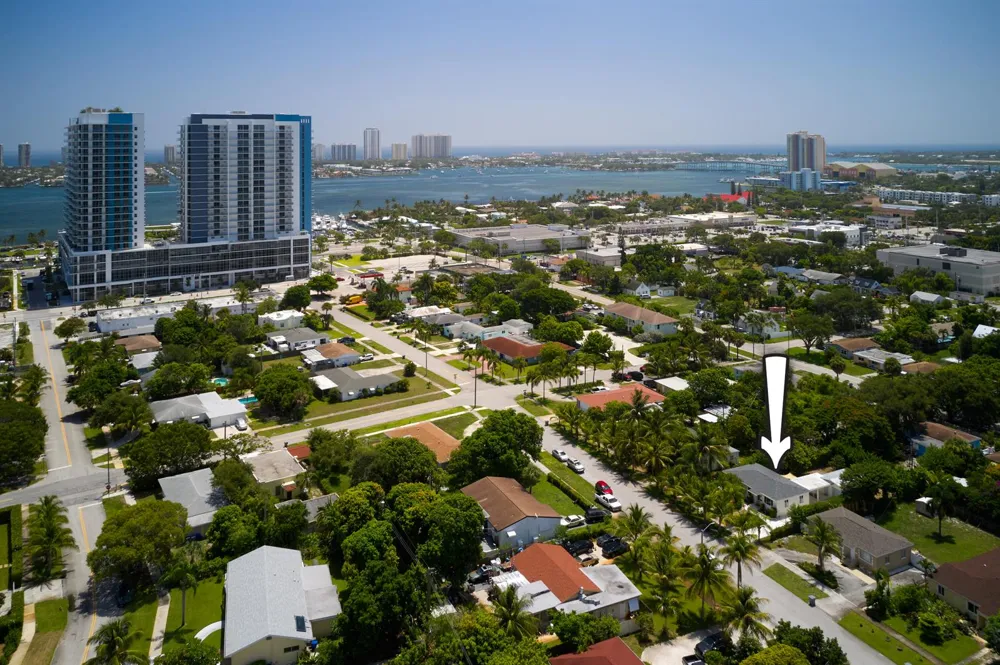 222 Bayberry Drive Lake Park, FL 33403