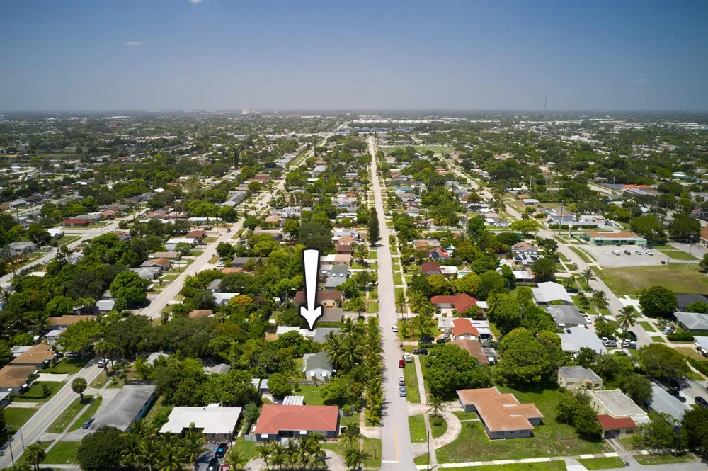 222 Bayberry Drive Lake Park, FL 33403