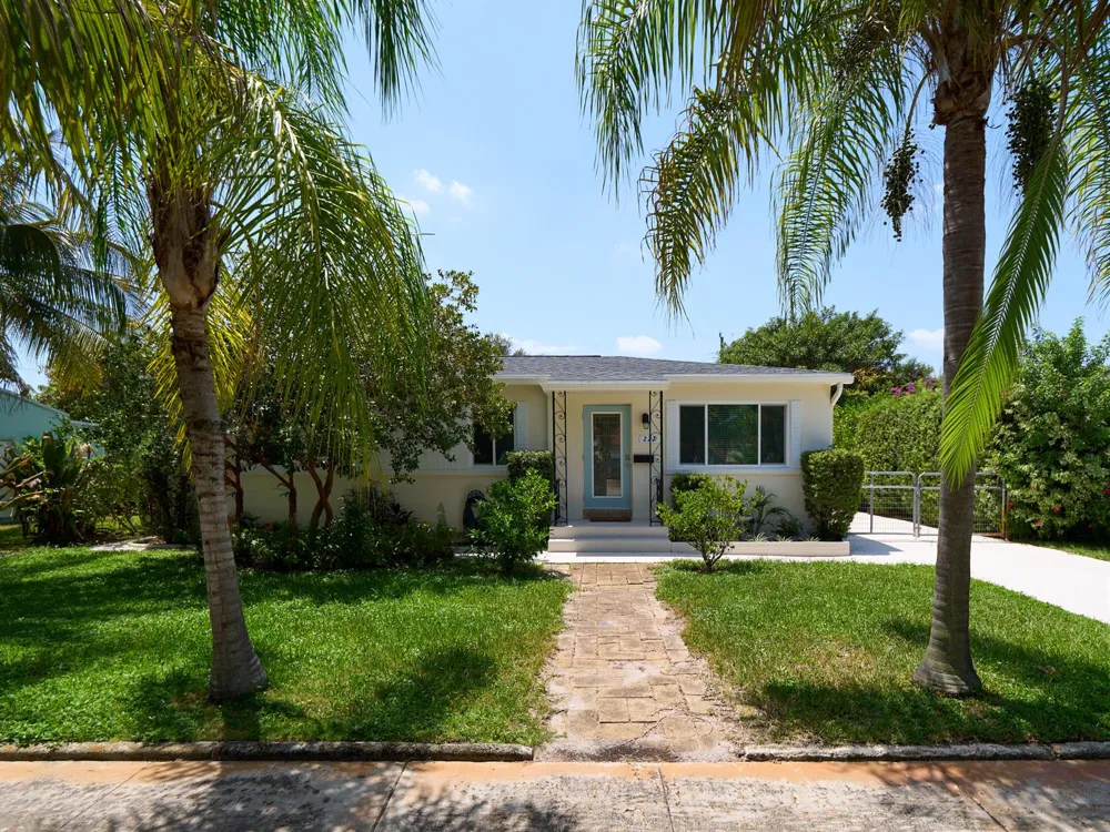 222 Bayberry Drive Lake Park, FL 33403