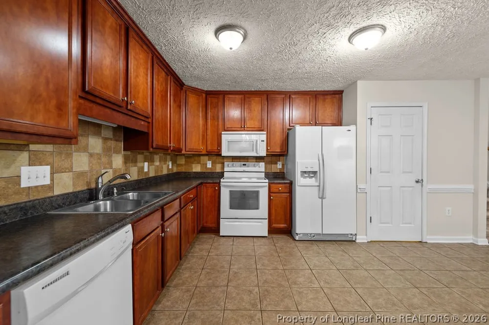 161 Oakmount Drive Raeford, NC 28376