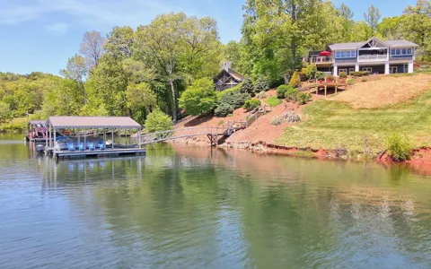 1652 Stonecrest Circle