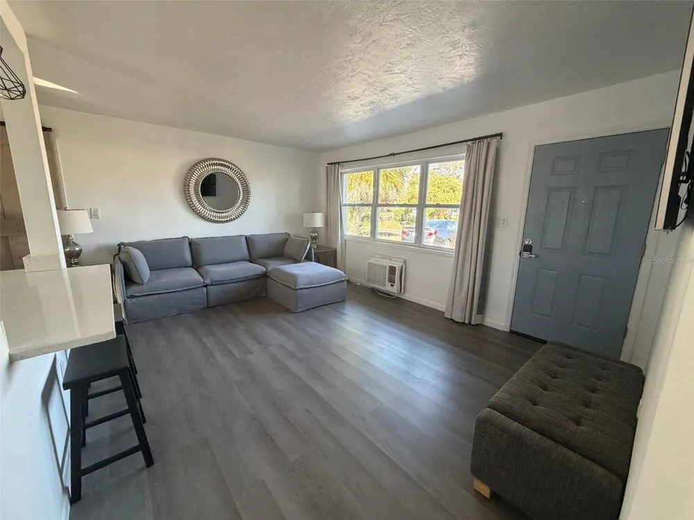 9372 88TH WAY Seminole, FL 33777