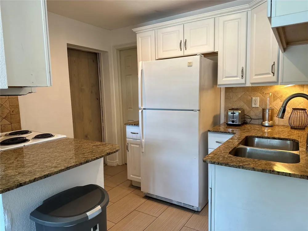9372 88TH WAY Seminole, FL 33777